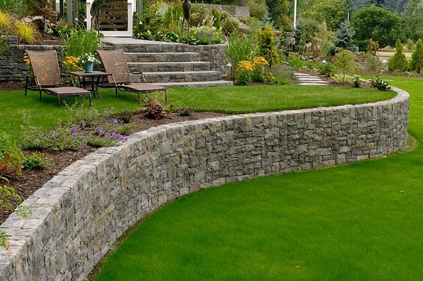 retaining-wall-landscaping_orig